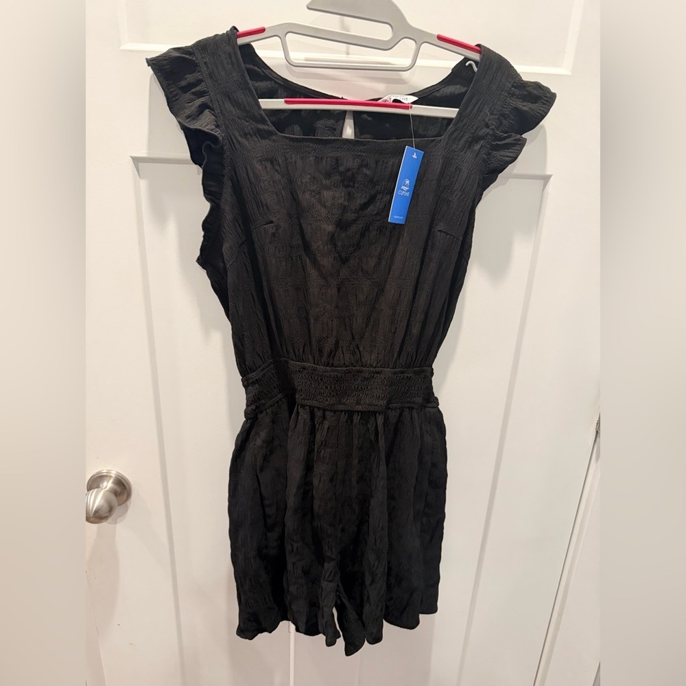 CUPSHE Black Textured Mini Dress Flutter Sleeve Smocked Waist Size M NWT